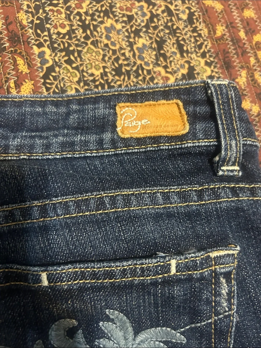 Paige Denim Hollywood hills Cutoff Jeans